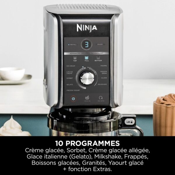Ninja CREAMi Deluxe Sorbetière machine à desserts glacés 3 bacs, 10 fonctions,crème glacée, sorbets,yaourts glacés, des milkshakes, des slush et plus encore, option de saveur 2 en 1, argent, NC501EU